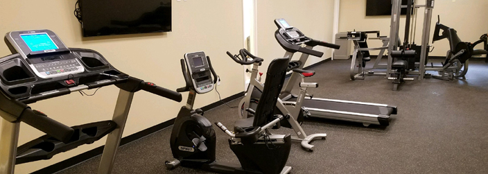 Image of a gym with equipment